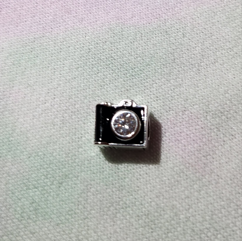 Pandora moments camera charm